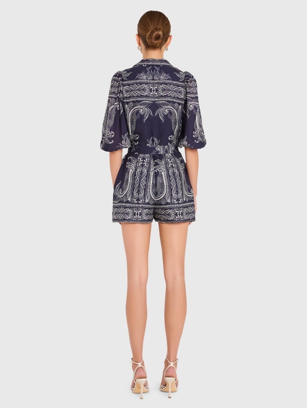 NWT Amanda Uprichard Lucia Short Sleeve Navy & White Romper - Sz Med - Picture 9 of 13